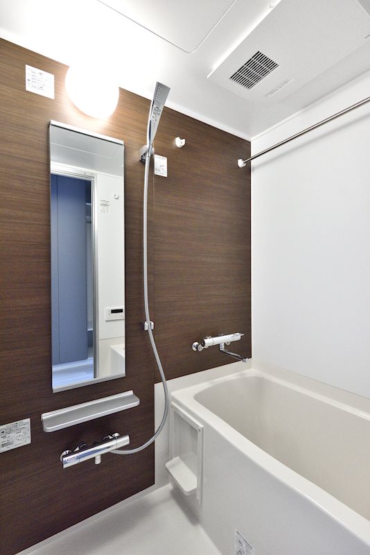 【家具家電・食事付き学生マンション】コムレジ赤羽 風呂トイレ別タイプのお部屋です。