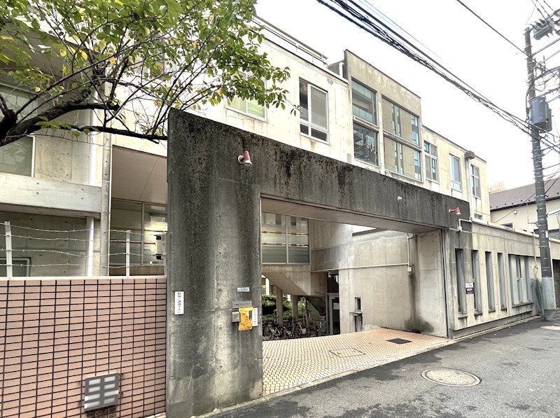 【女性専用学生マンション】早稲田スチューデンス 外観